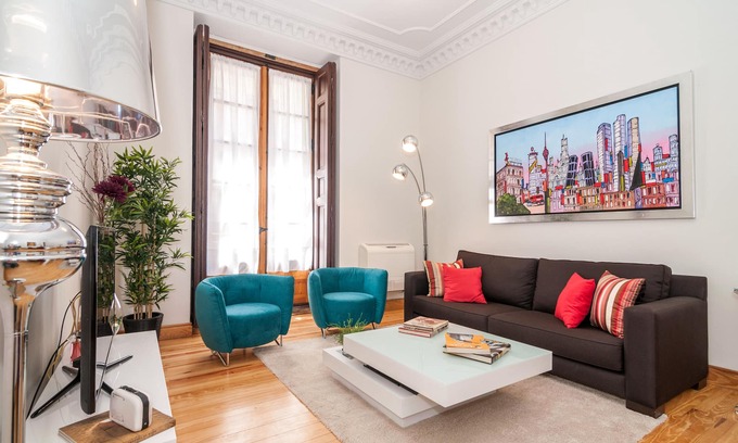 Sol Apartment | MADRID-SOL-GATE PLAZA MAYOR, New Apartment, Comodo, modern design.