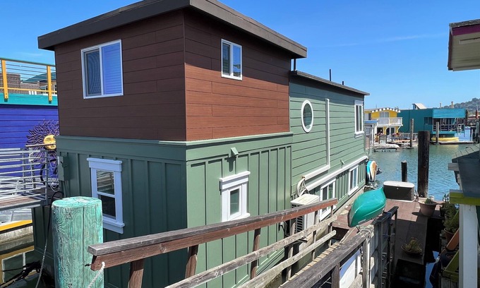 Marin City Boat Rental | Magical Views Floating Home. Modern Styling for a Dream Vacation in Sausalito