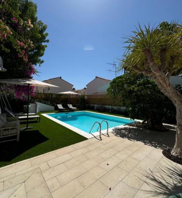 Pasito Blanco Apartment | Magnífico Timón 8