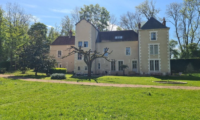 Raveau House | Magnificent estate with swimming pool, Scandinavian bath and sauna.
