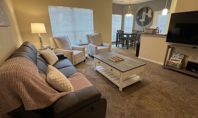 Tupelo Apartment | Magnolia Bliss: 2BD/2BA w/Gym, Pool, BBQ Grill