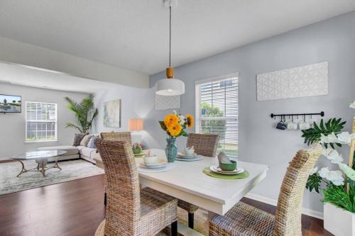 North Charleston House | Magnolia House of N Charleston