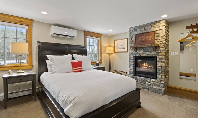 West Dover Hotel | Main Lodge - Suite 204