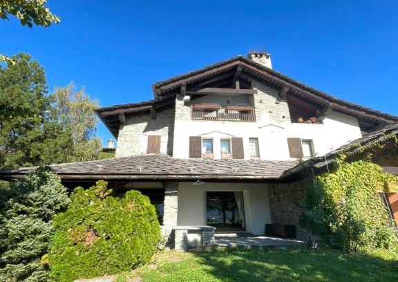 Aosta Villa | Maison Couelle