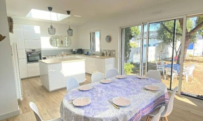 Batz-sur-Mer House | Maison+maisonnette+jardin+cabine Plage Centrale