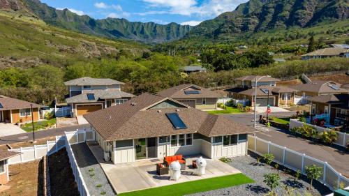 Makaha Valley House | Makaha Hideaway by AvantStay 10 Minutes to Beach