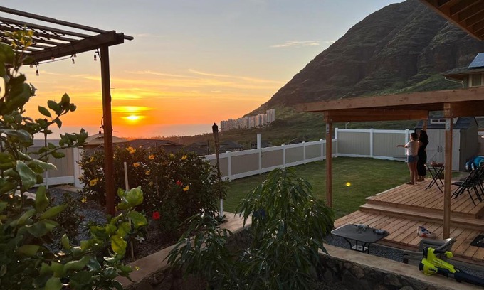 Makaha Valley Villa | Makaha Valley luxury escape!