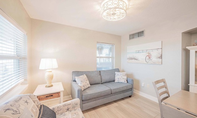 Clearwater Beach House | Make Waves in Clearwater Beach