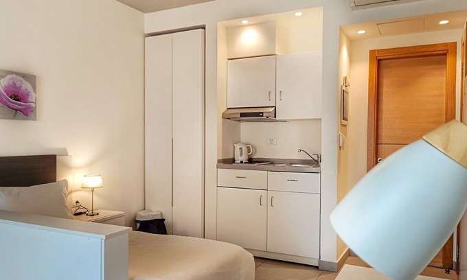 Hamra Apartment | Makhoul 310