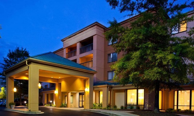 Crestline Heights House | Making The Best Memories Along The Way! Free Parking, Pets Are Welcome!