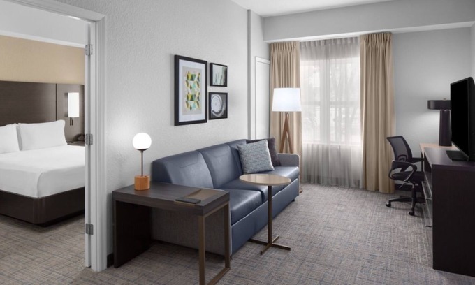 Oldsmar Hotel | Making The Best Memories Along The Way! Outdoor Heated Pool, Pets Are Welcome!