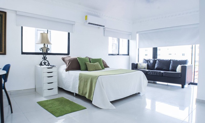 Ciudad Universitaria Bed & Breakfast | Malecón Premium Rooms & Hotel