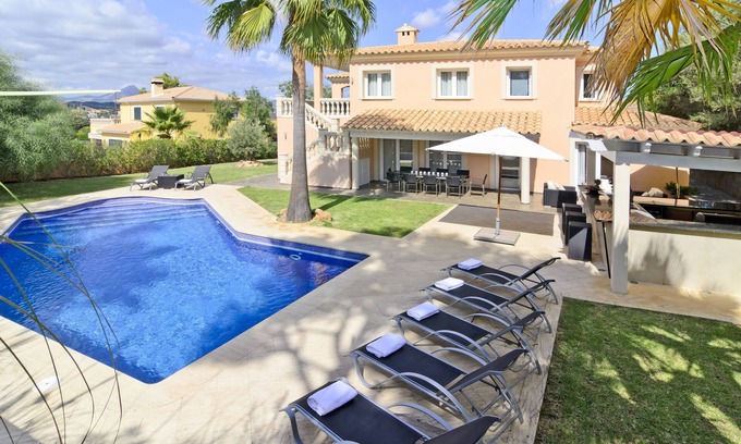 Santa Ponsa Villa | Mallorca exclusive: Private villa with pool, outdoor kitchen & top location near Port Adriano
