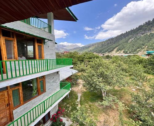 Manali Hotel | Manali Mornings