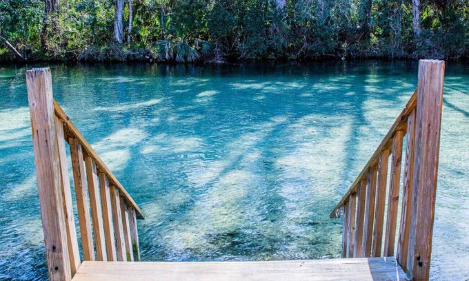 Weeki Wachee Gardens Apartment | Manatee Cove Apartment Star5Vacations
