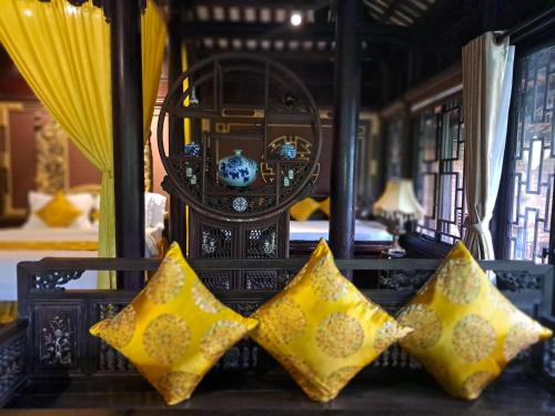 Hue Bed & Breakfast | Mandarin Homestay Hue