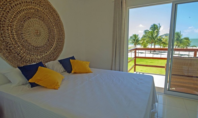 Pilar Apartment | Manga Verde Beach 09: Sky and Beach ViewH