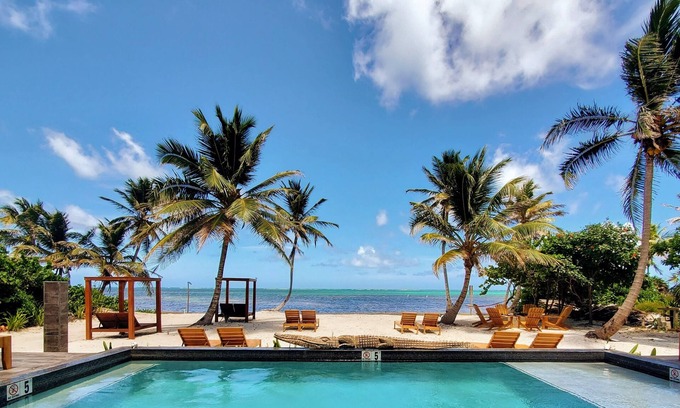 San Pedro Hotel | Mangata Villas