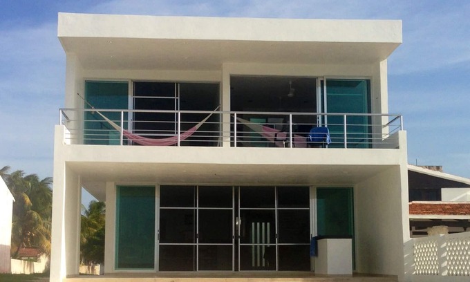 Chicxulub Puerto House | Mango's Beach House. Beach Front, Ocean View, Wifi, Sat Tv.