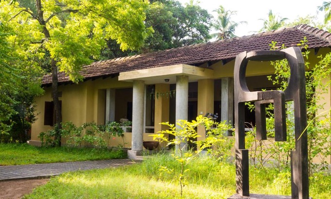 Akkaraipattu House | Mannankulam Villa