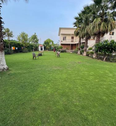 Noida House | Mannat Farm