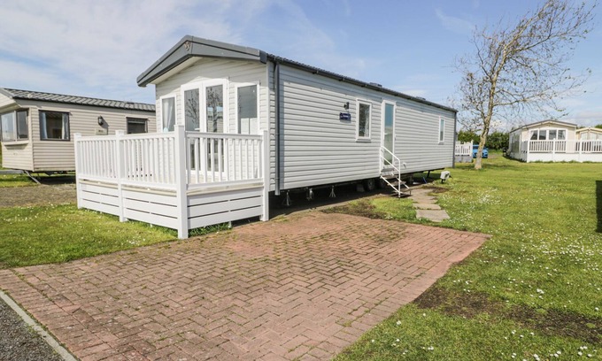 Maryport Cottage | MANOR HOUSE GOLD 2 BEDROOM (03F), family friendly in Aspatria