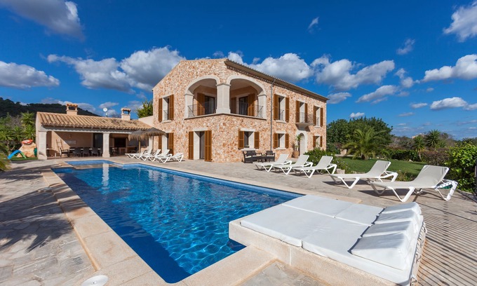 S Horta Villa | MANSION SES OLIVERES - LUXURY VILLA WITH DISTANT SEA-VIEWS AND PRIVATE POOL