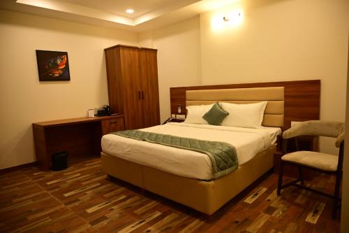 Basavakalyan Hotel | Manthra Hotel, Basavakalyan
