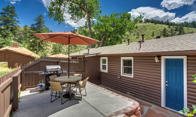 Lyons Cabin | Maple Cabin-RMNP*Private River Access!