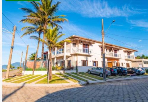 Peruibe Hotel | Mar Egeu Arte & Pouso