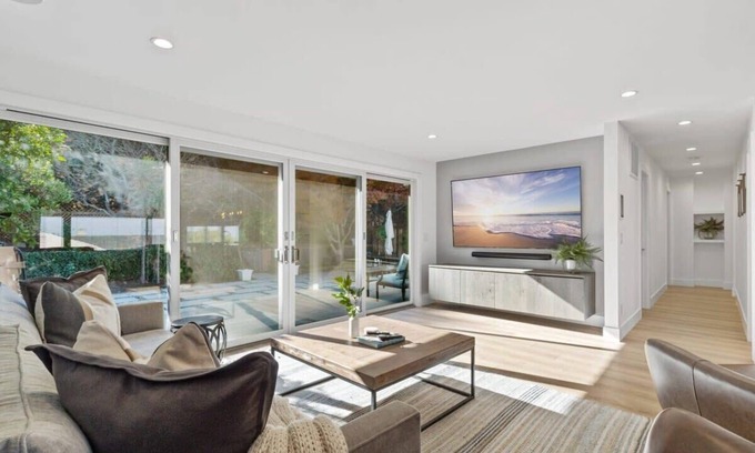 Sugarloaf House | @ Marbella Lane - 3BR w/sweeping views of Bay Area