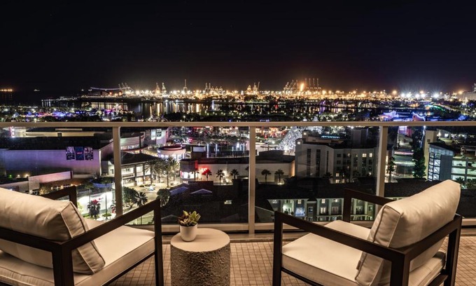 Waterfront Apartment | @ Marbella Lane - Luxurious 3BR Penthouse