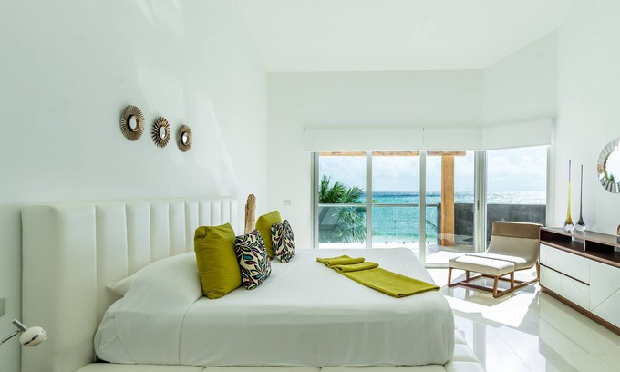 Puerto Juarez Condo | Mareazul Oceanfront Penthouse 2-Bedroom,3-Bath Retreat and Breathtaking Views