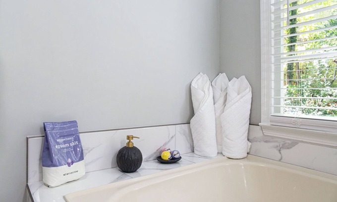 Marietta House | Marietta's Little Hideaway, with/cinema & game room