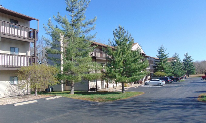 Monroe City Condo | Mark Twain Lake Condo