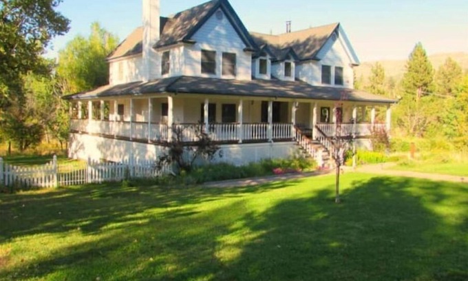 Markleeville House | Markleeville Creek House