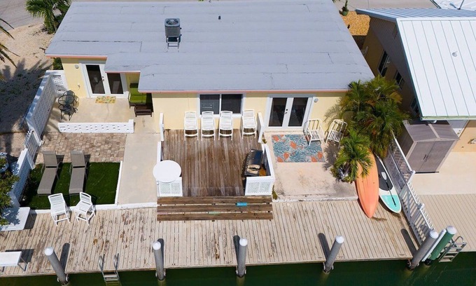 Little Venice House | Marlin Manor~ Waterfront Home 2min to Open Ocean!