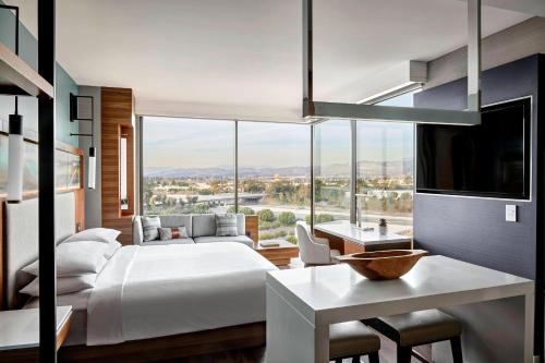 Irvine Hotel | Marriott Irvine Spectrum