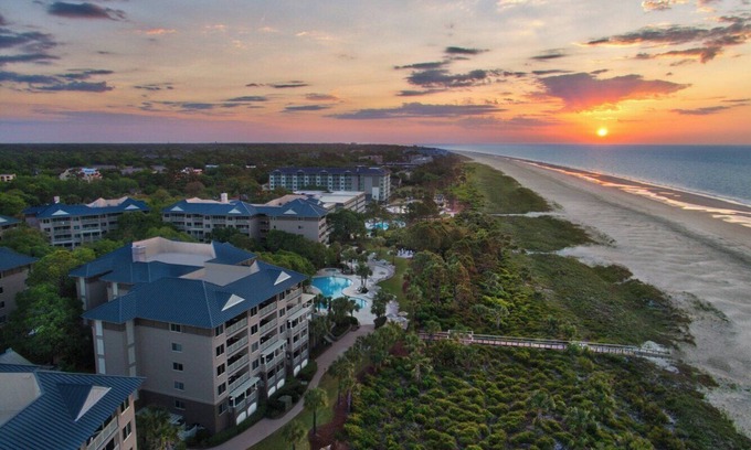 Hilton Head Island Resort | Marriott's Grande Ocean 2 Bed 2 Bath Villa
