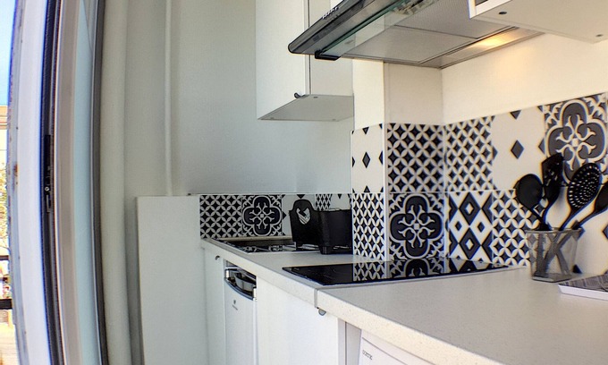 Belsunce Apartment | Marseille, Vieux-Port, Spacious Studio 13001