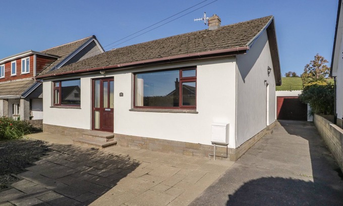 Kirkby-in-Furness Cottage | MARSH GARTH, pet friendly, with a garden in Kirkby-In-Furness