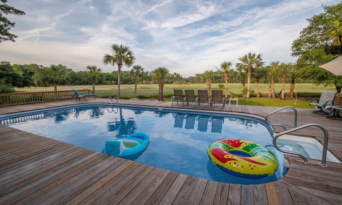 Old Town Bluffton House | Marsh views on a quaint Lowcountry Street! Less than a mile to Downtown Bluffton