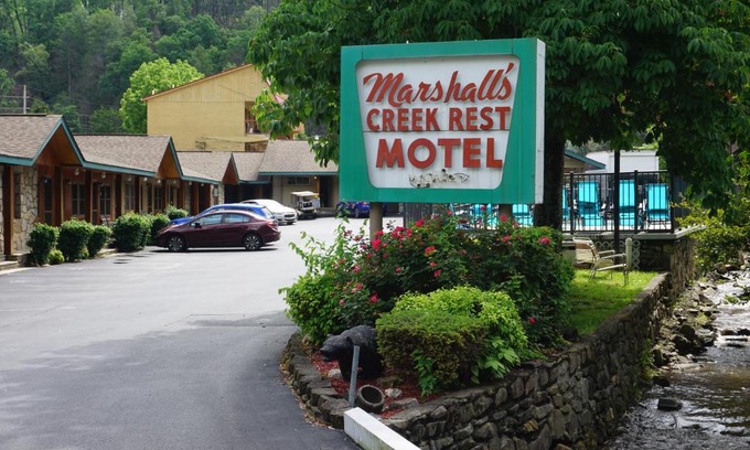 Gatlinburg Hotel | Marshall's Creek Rest Motel
