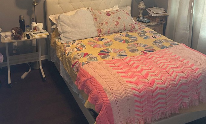 West Des Moines House | Master BR 3/4-BA walk-in closet in an elegant spacious home in West Des Moines