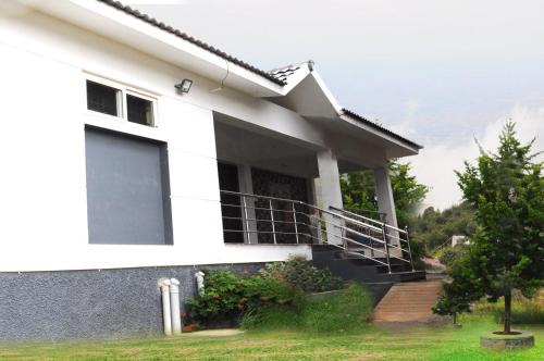 Kodaikanal Villa | Master -Hill Valley Cottage