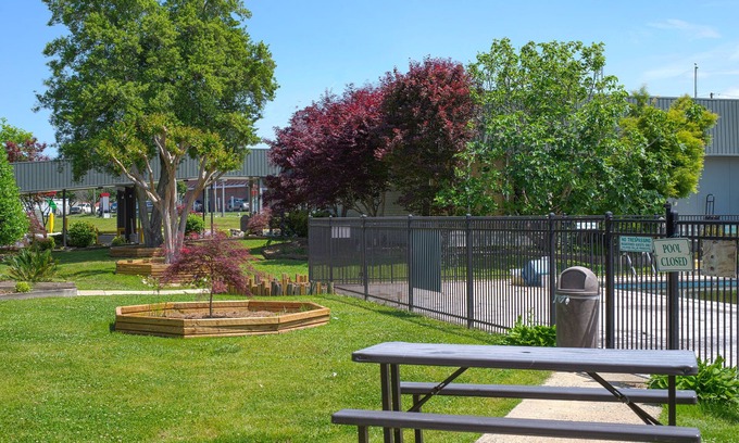 Selma Hotel | Masters Inn Selma/Smithfield I-95 By OYO