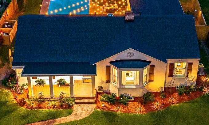 Harrisburg House | Masters Rental with Pool!!