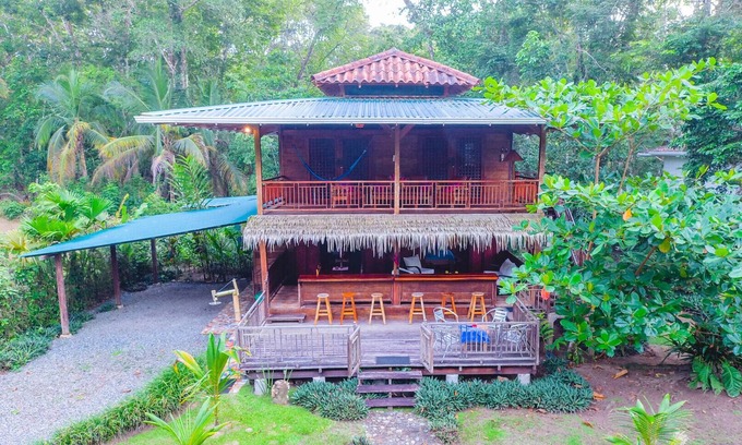 Punta Uva House | Matix Beach House for 6 guests, steps from the bea