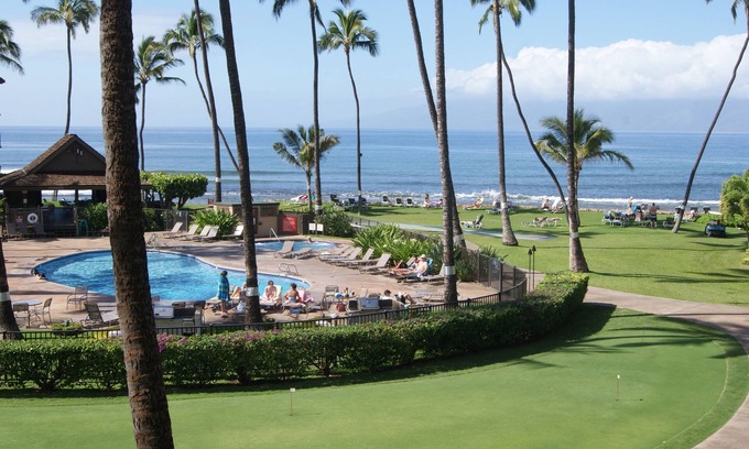 Honokowai Resort | Maui 3rd Floor Ocean & Pool View 1 Bedroom Condo at the Papakea Resort