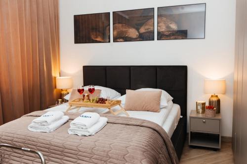 Przymorze Apartment | Maya's Flats & Resorts 105 - Przestronny Apartament Przy Parku Regana Blisko Play